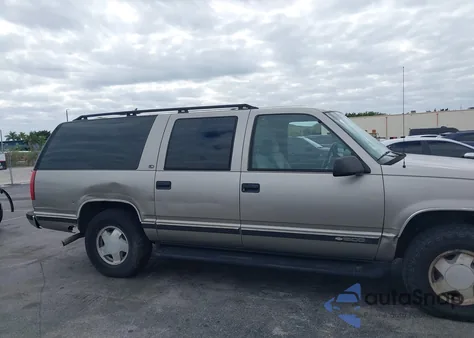 1999 Chevrolet Suburban 1500 Lt z USA, uszkodzony, nr VIN 3GNFK16R9XG201490